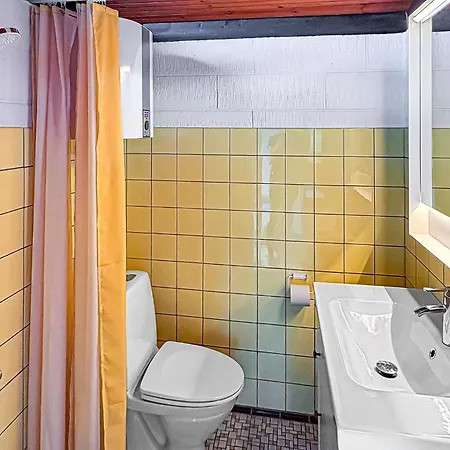 Дом отдыха 2 Bedroom In