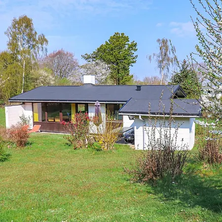 2 Bedroom In * Fårevejle