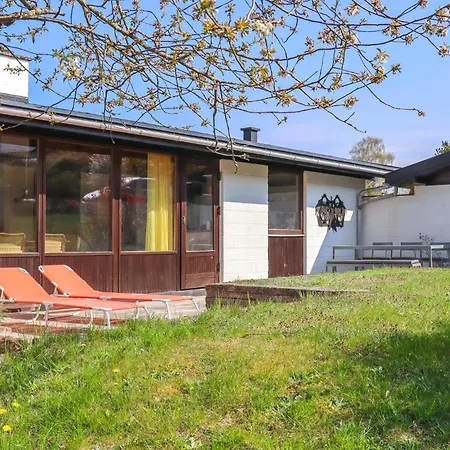 2 Bedroom In Vakantiehuis Fårevejle
