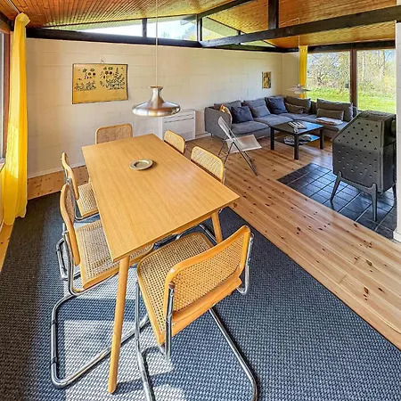 Дом отдыха 2 Bedroom In *